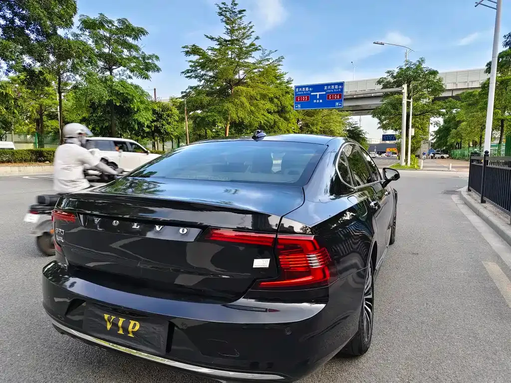 Volvo S90 PHEV — фото 9