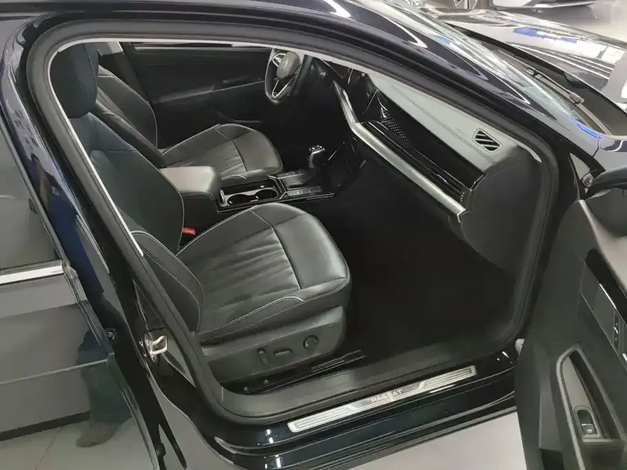 Volkswagen Passat — фото 9