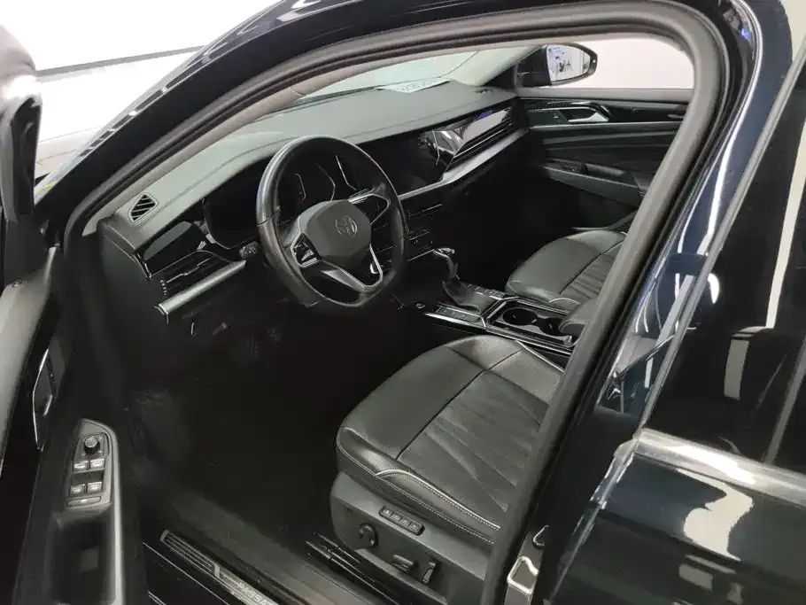 Volkswagen Passat — фото 7