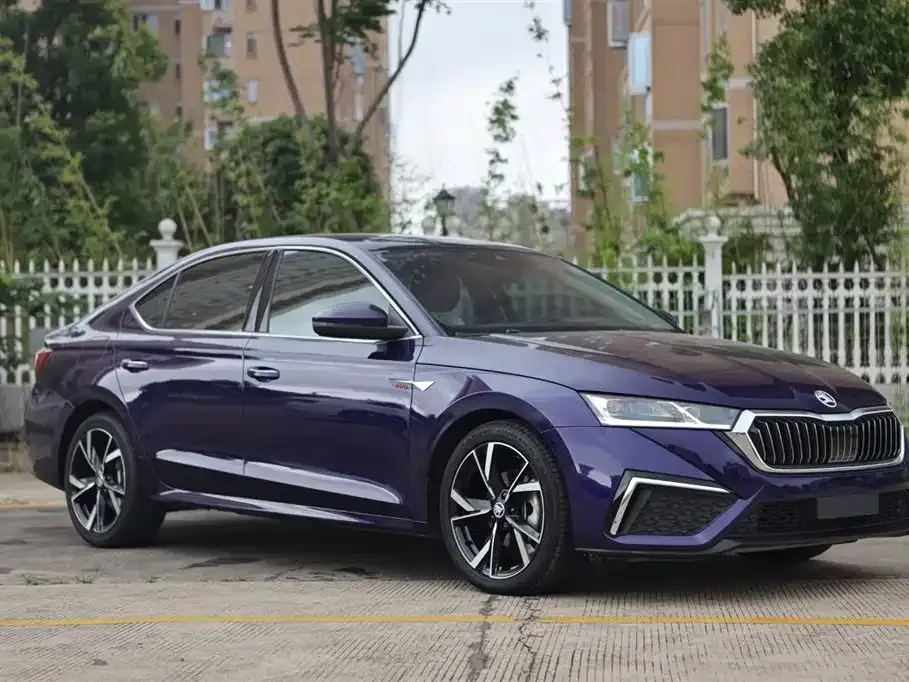Skoda Octavia — фото 7