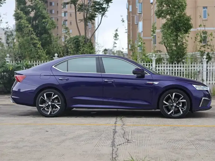 Skoda Octavia — фото 4