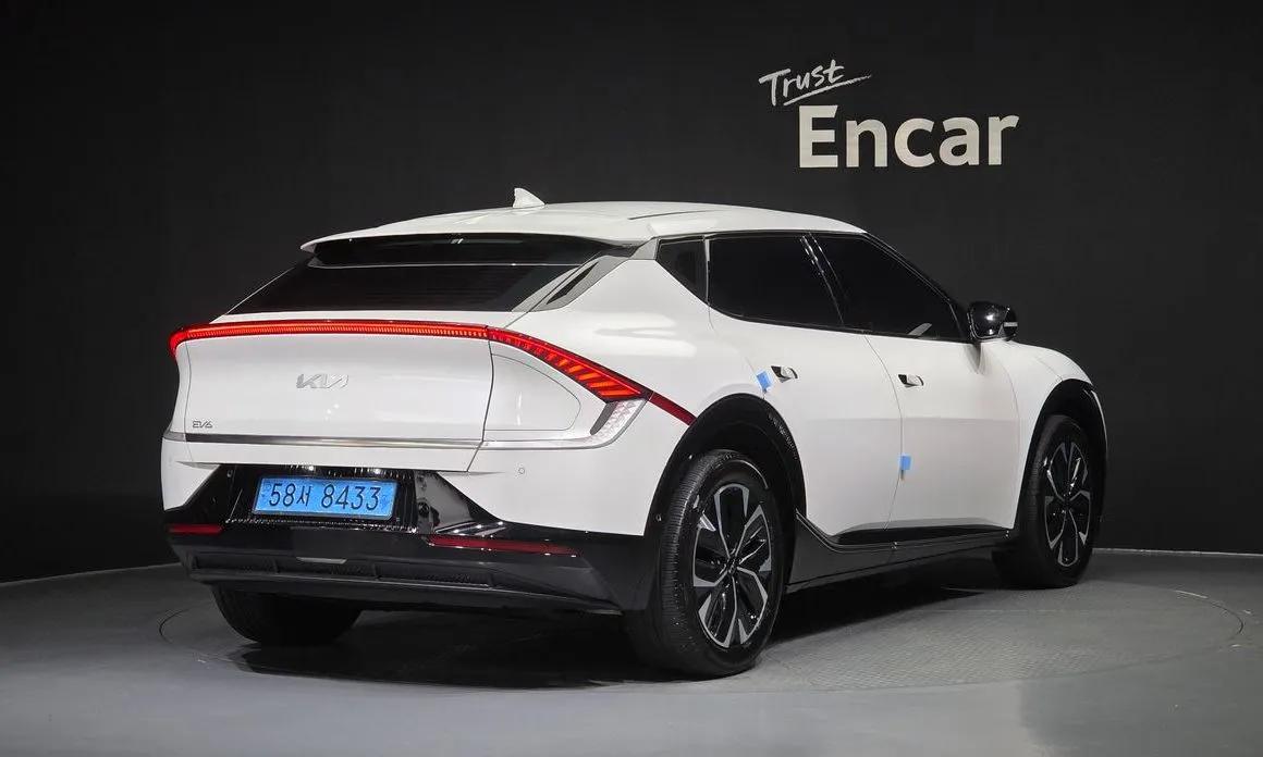 Kia EV6 — фото 6