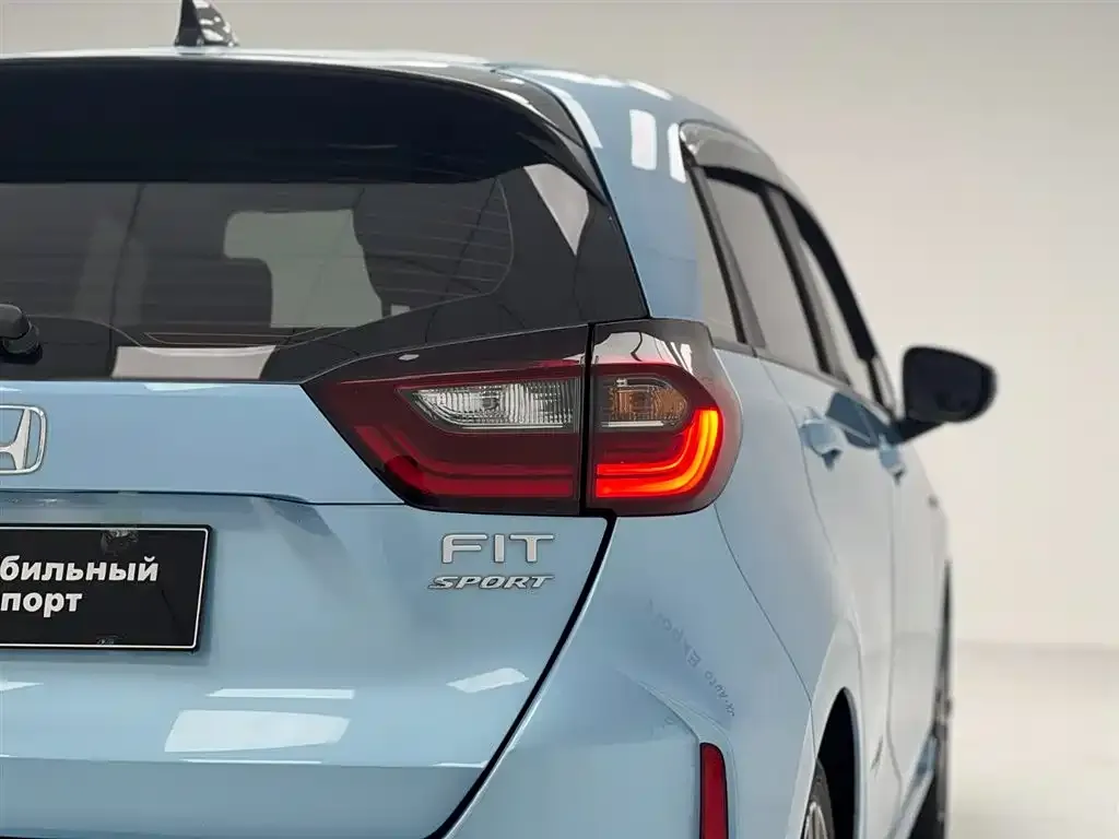 Honda Fit — фото 3