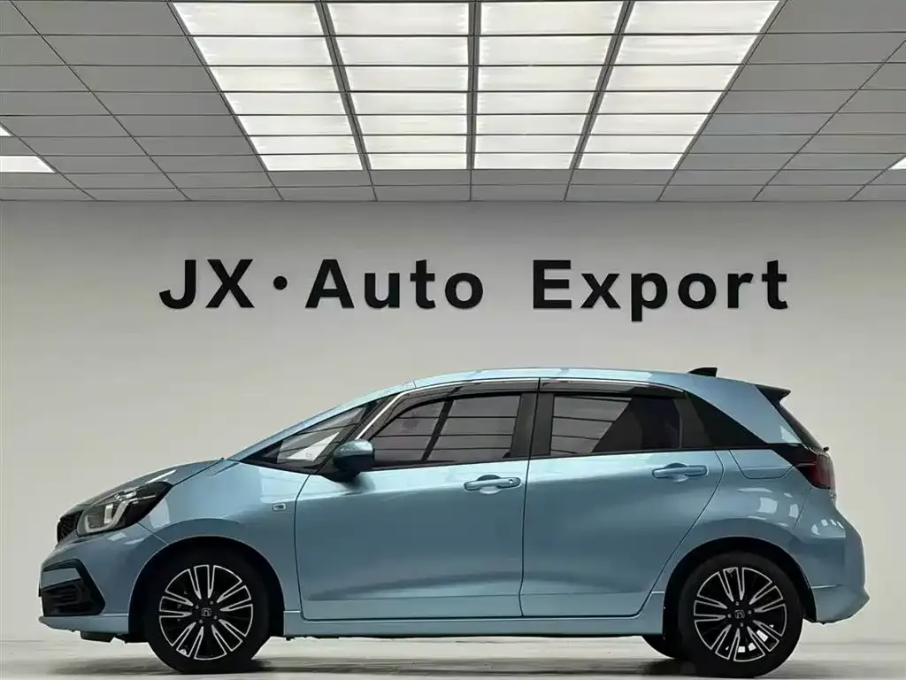 Honda Fit — фото 10
