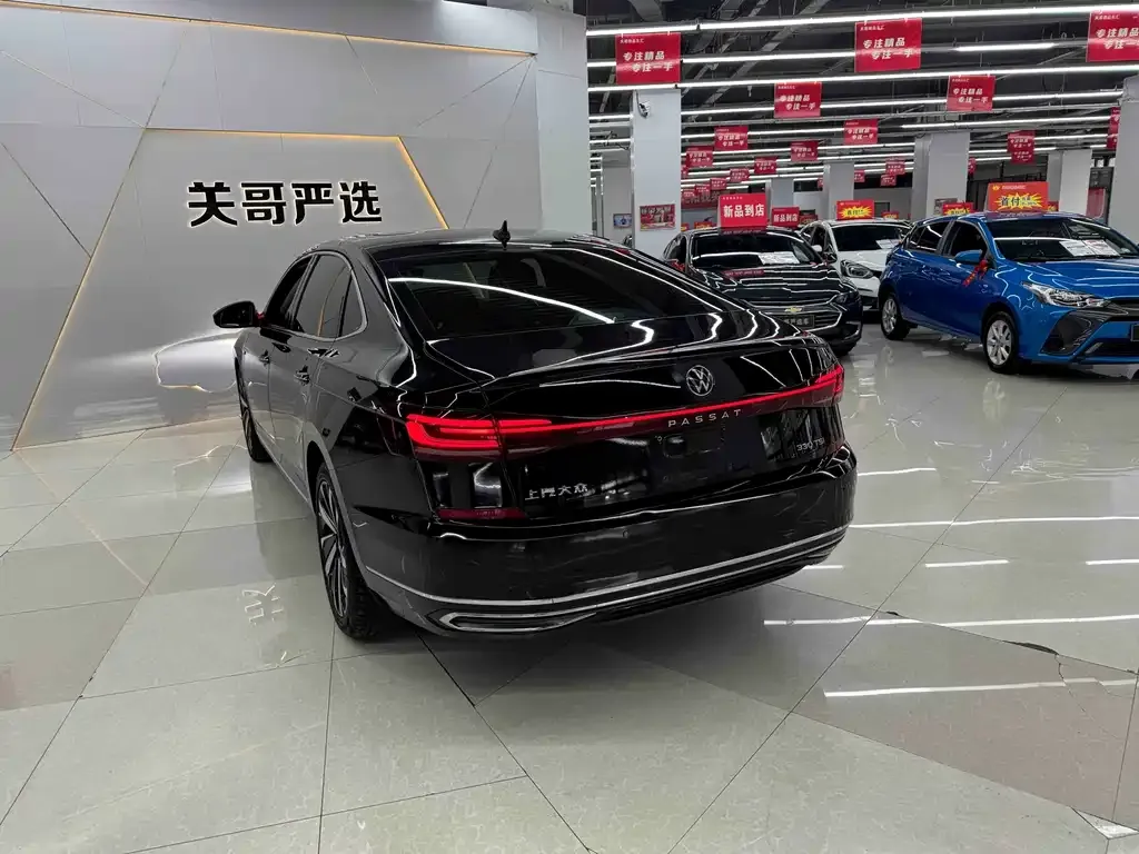 Volkswagen Passat — фото 8