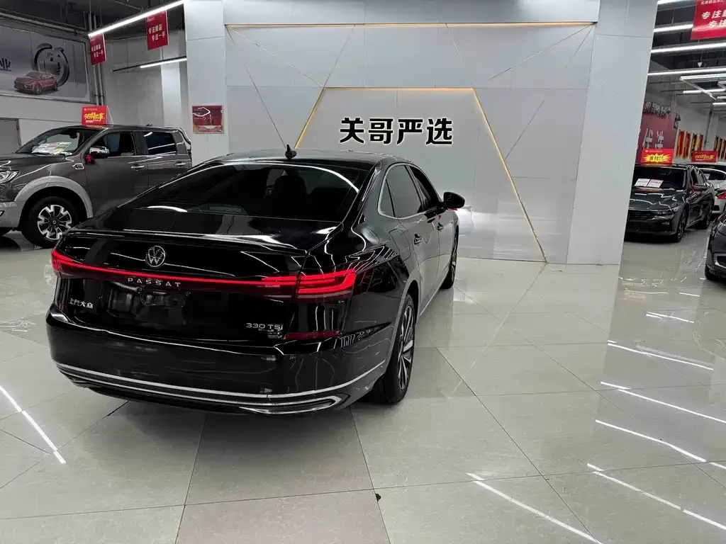 Volkswagen Passat — фото 4