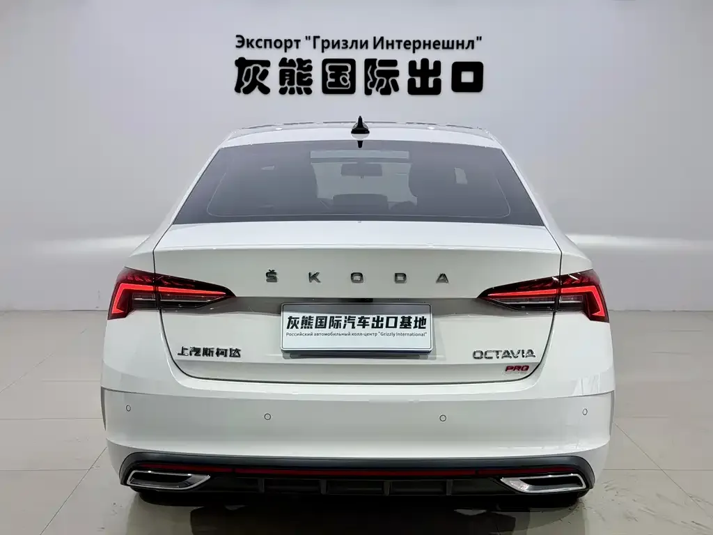 Skoda Octavia — фото 2