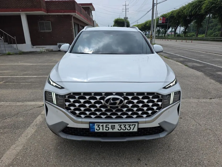 Hyundai Santafe — фото 1