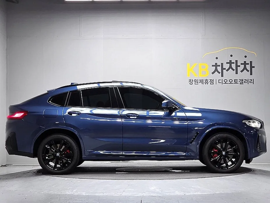 BMW X4 — фото 4