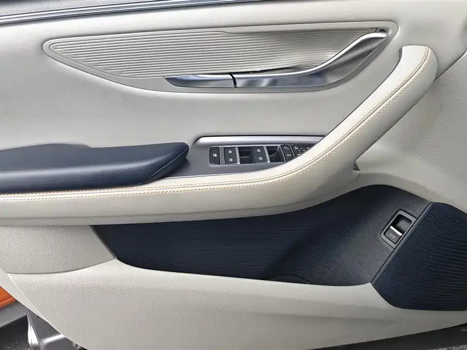 BYD PLUS New Energy — фото 10