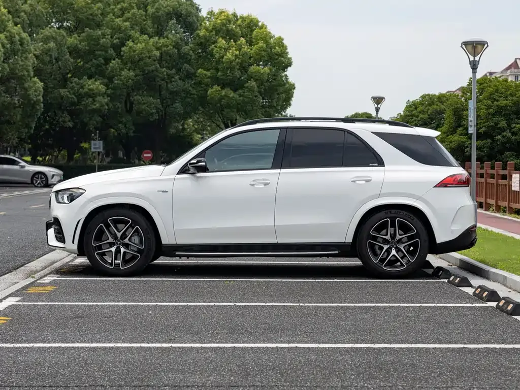 Mercedes-Benz GLE AMG — фото 9