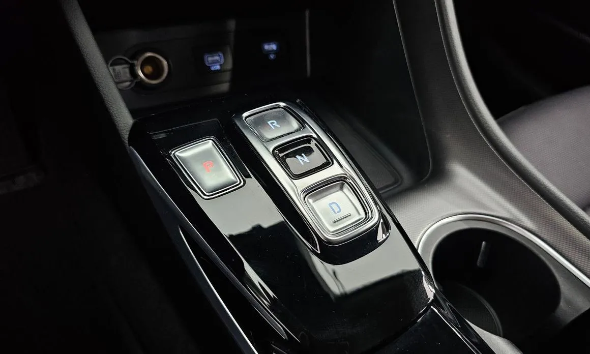 Hyundai Sonata 2023 из KR, фото 3
