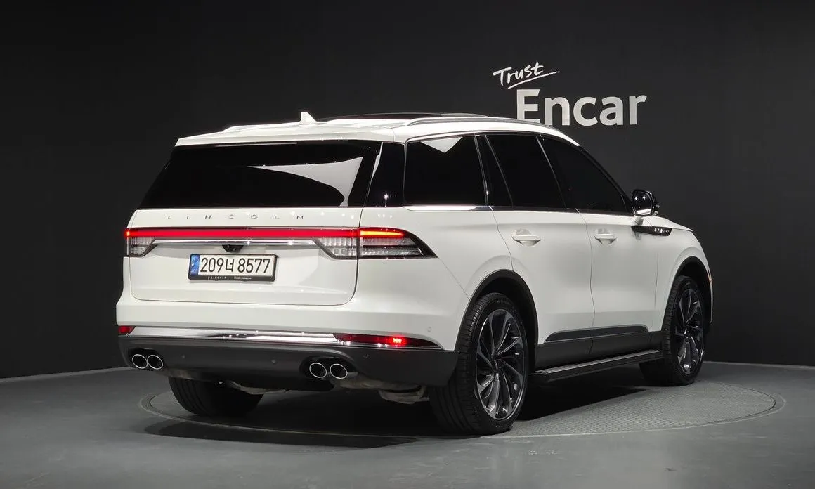 Lincoln Aviator — фото 10