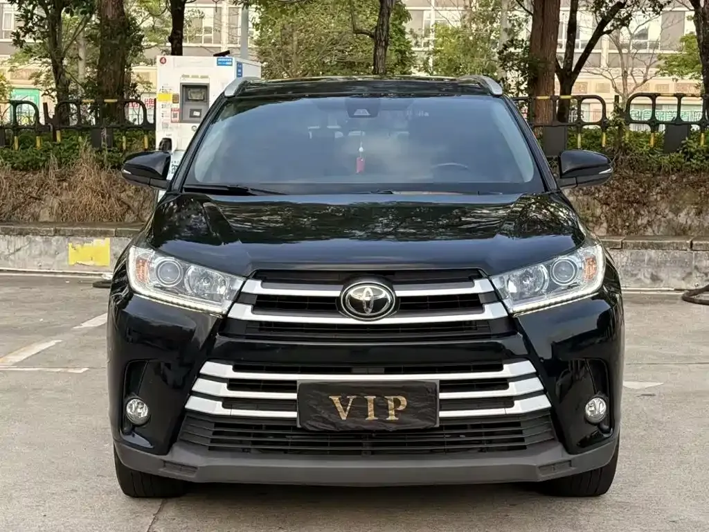 Toyota Highlander — фото 5