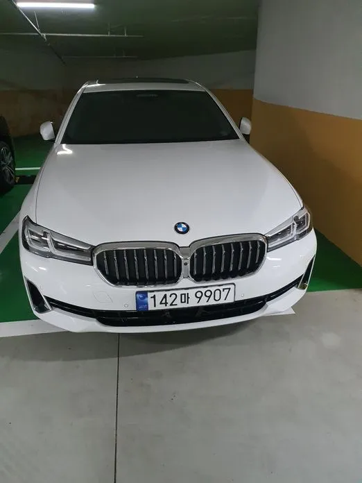 BMW 5-Series — фото 1