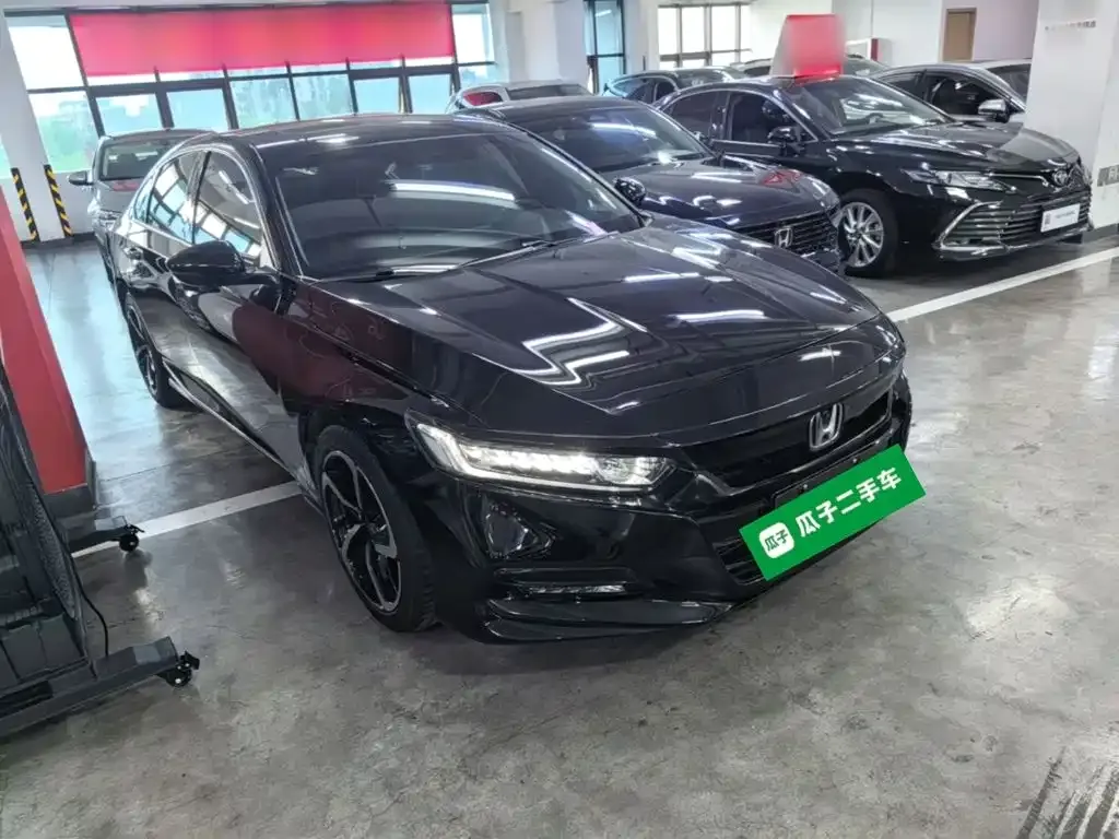 Honda Accord — фото 4