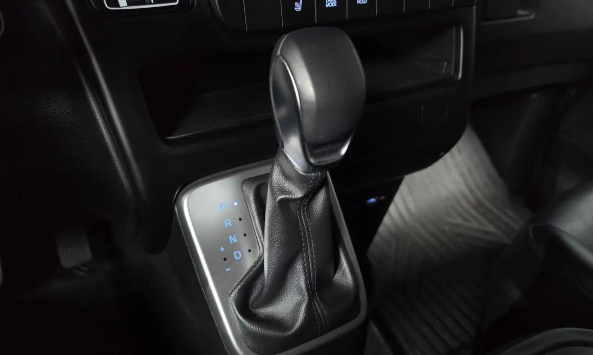 Hyundai Staria — фото 2