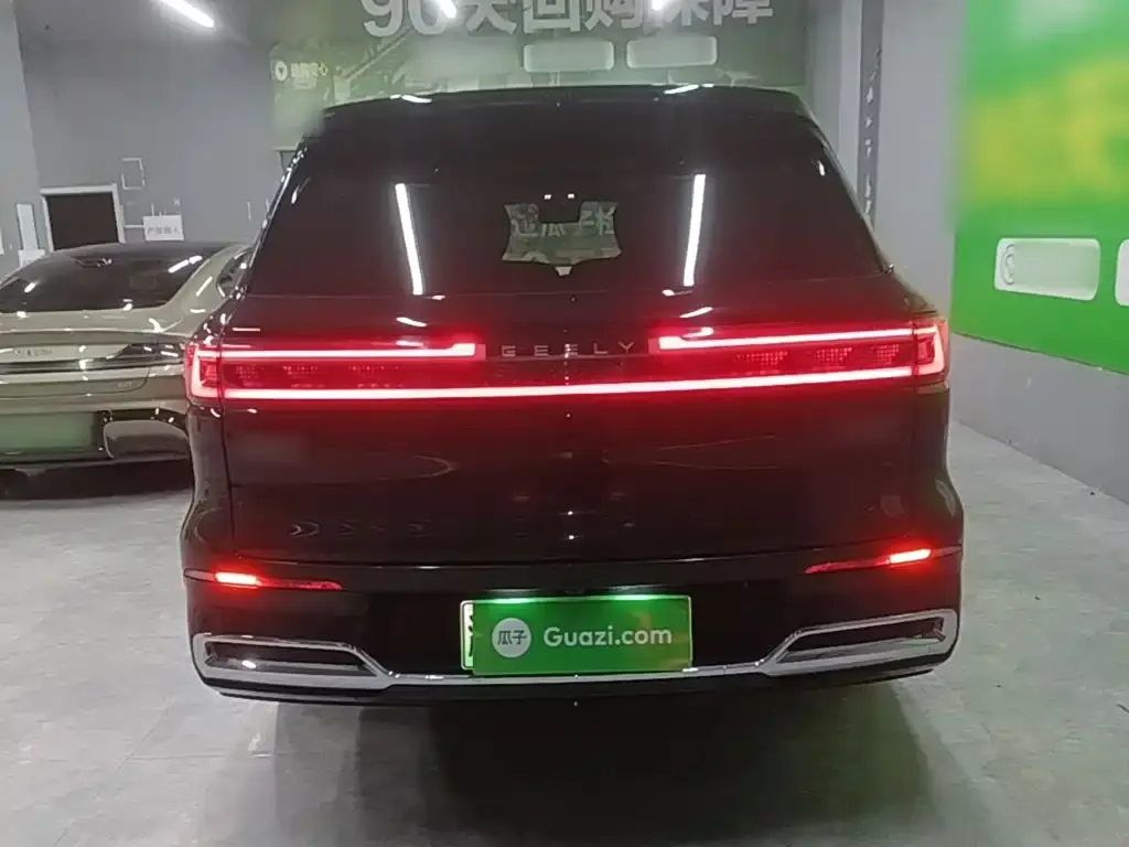 Geely Galaxy M9 — фото 10
