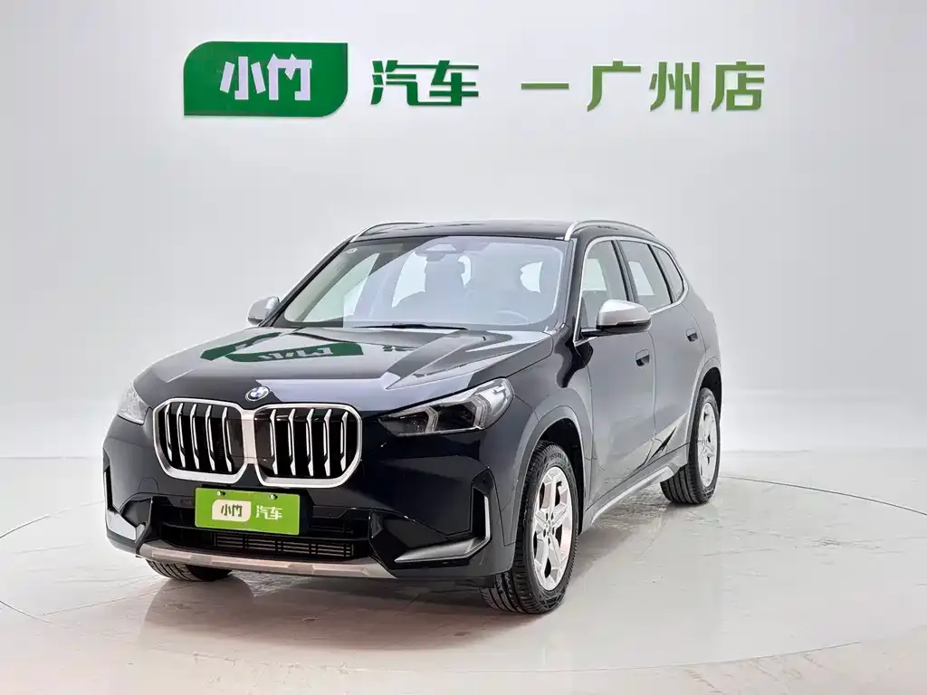 BMW X1 — фото 1