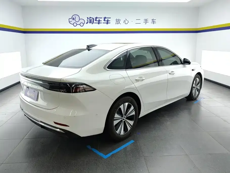 Geely 银河A7 EM — фото 8