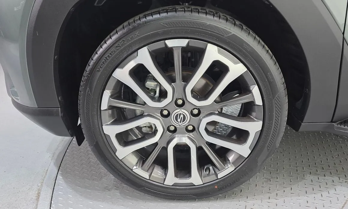 KG Mobility (Ssangyong) Torres — фото 10