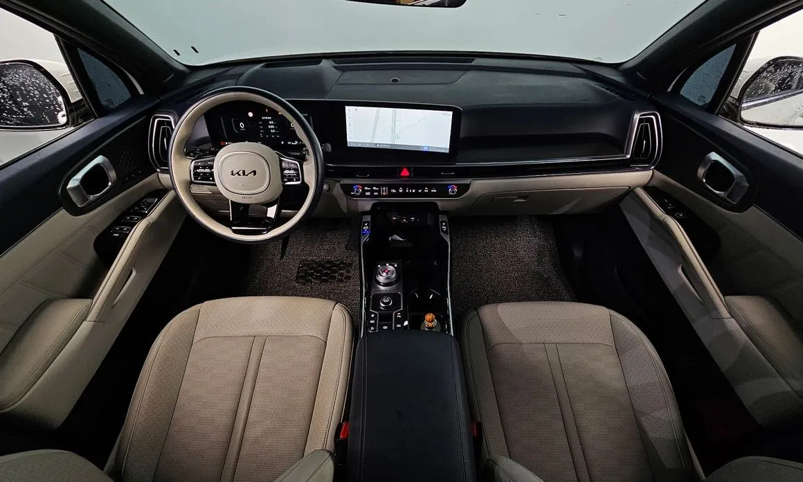 Kia Sorento — фото 9
