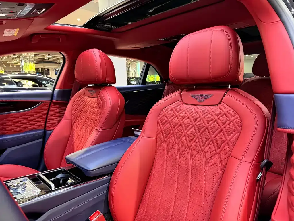 Bentley Flying Spur — фото 8