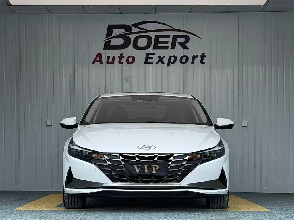 Hyundai Elantra — фото 5