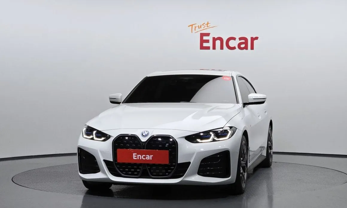 BMW i4 2022 из KR, фото 4