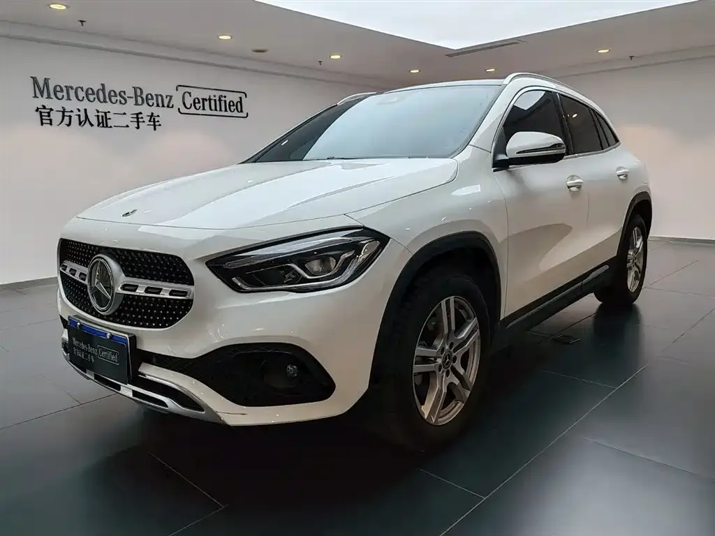 Mercedes-Benz GLA — фото 1