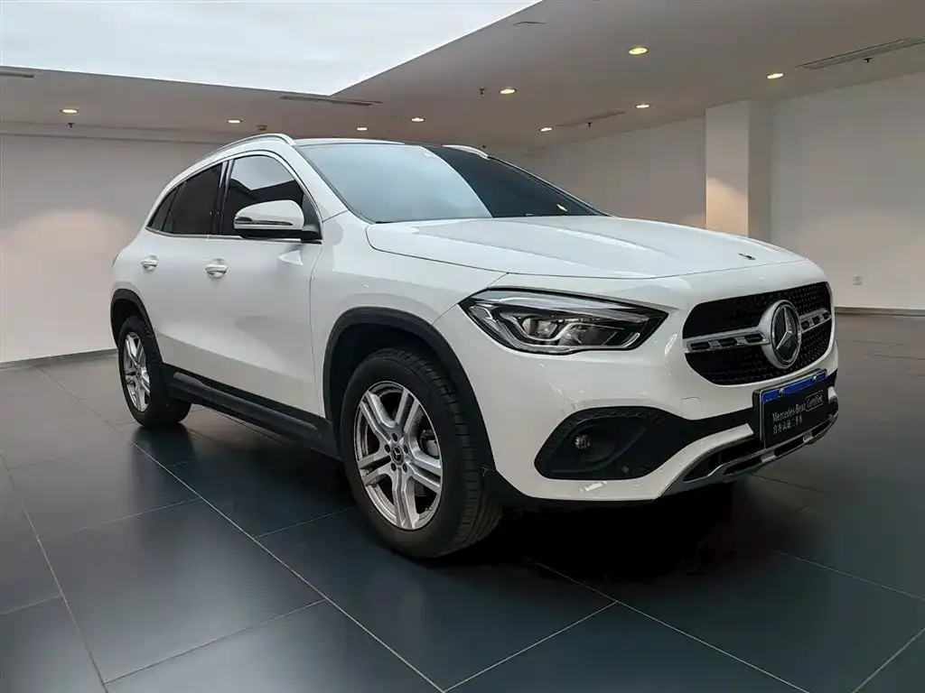 Mercedes-Benz GLA — фото 8