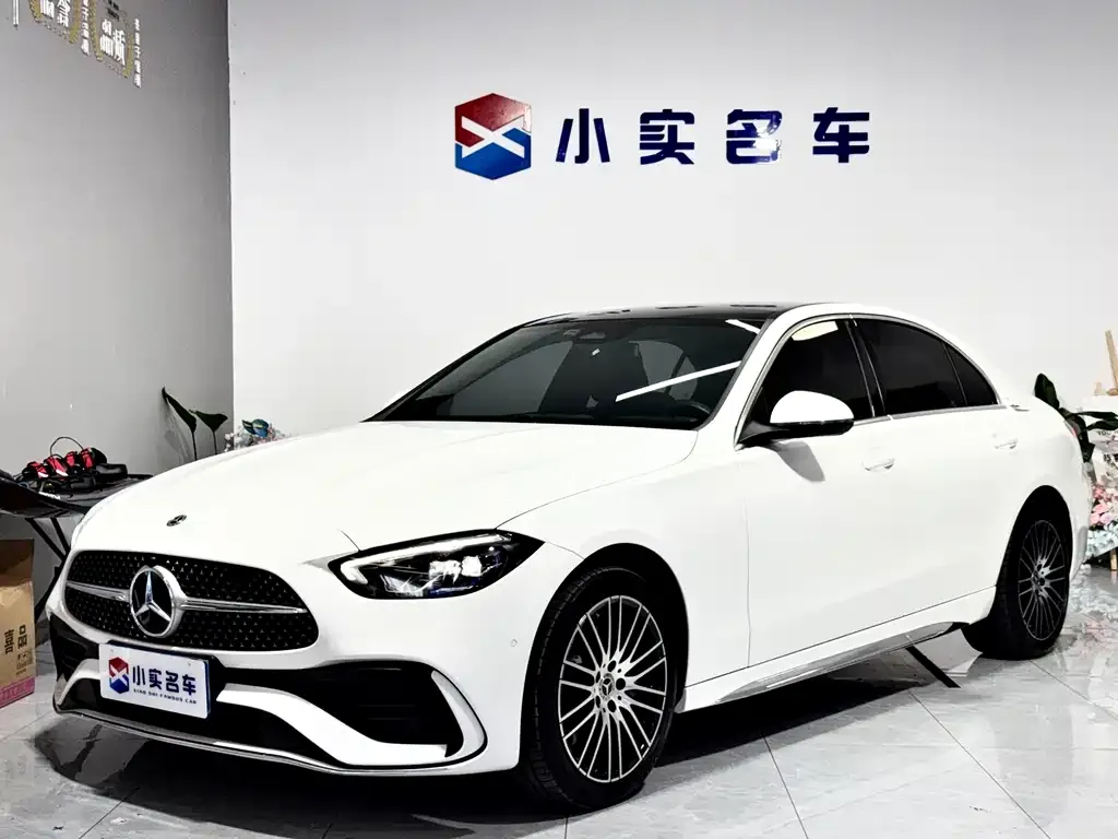 Mercedes-Benz C-Class — фото 1
