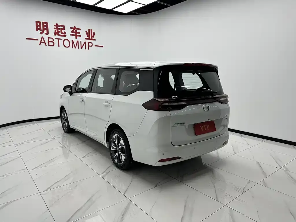 GAC Motor Trumpchi M6 — фото 6