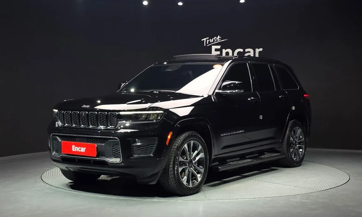 Jeep Cherokee — фото 1