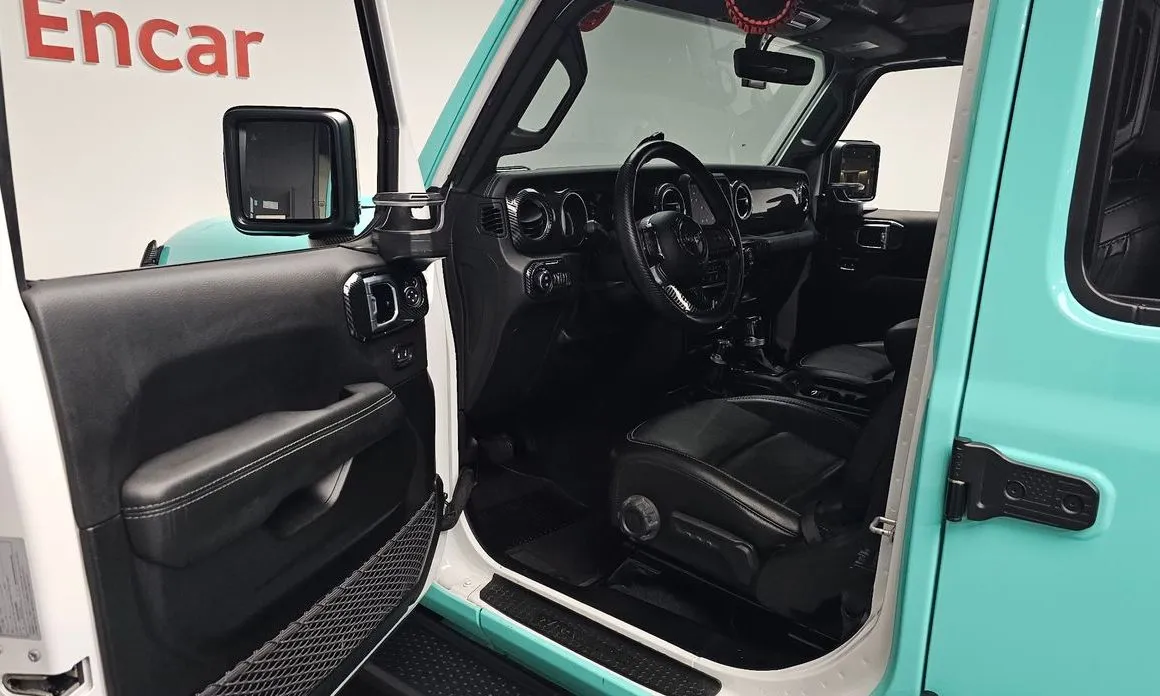 Jeep Wrangler — фото 8