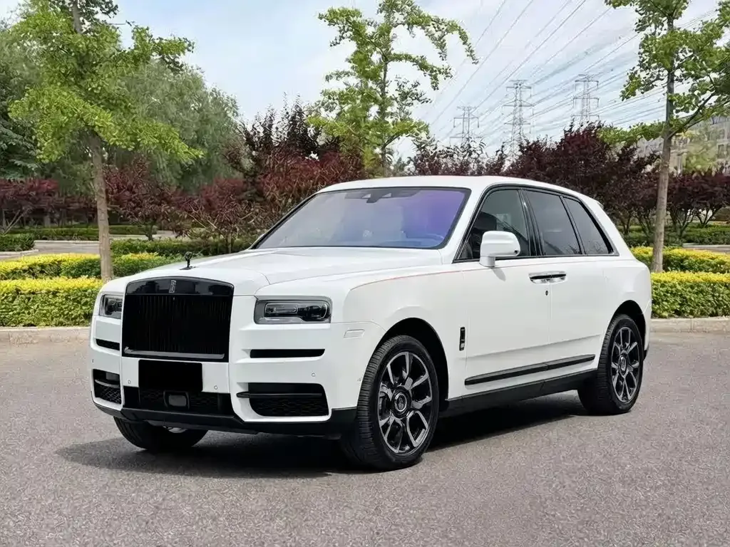 Rolls-Royce Cullinan — фото 1