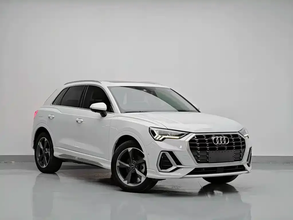 Audi Q3 — фото 4