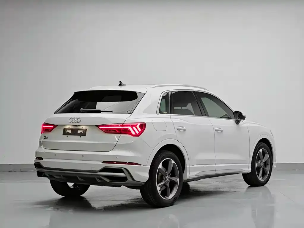 Audi Q3 — фото 2
