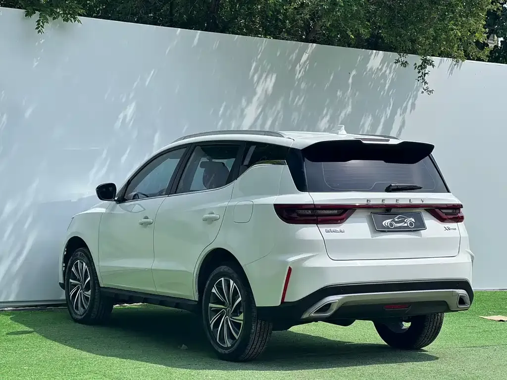 Geely Vision X6 — фото 8