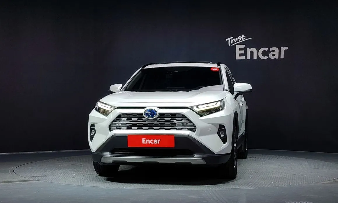Toyota RAV4 — фото 3