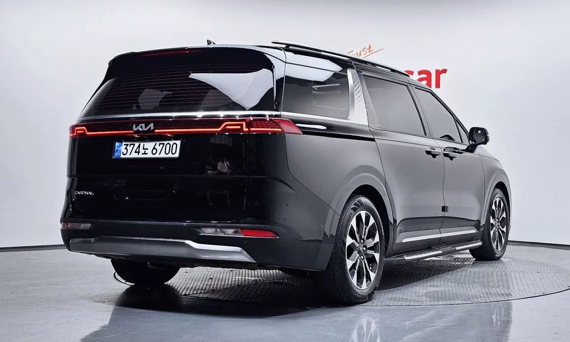 Kia Carnival — фото 7