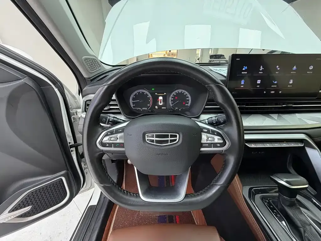 Geely Vision X6 — фото 8