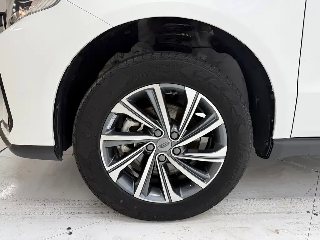 Geely Vision X6 — фото 10