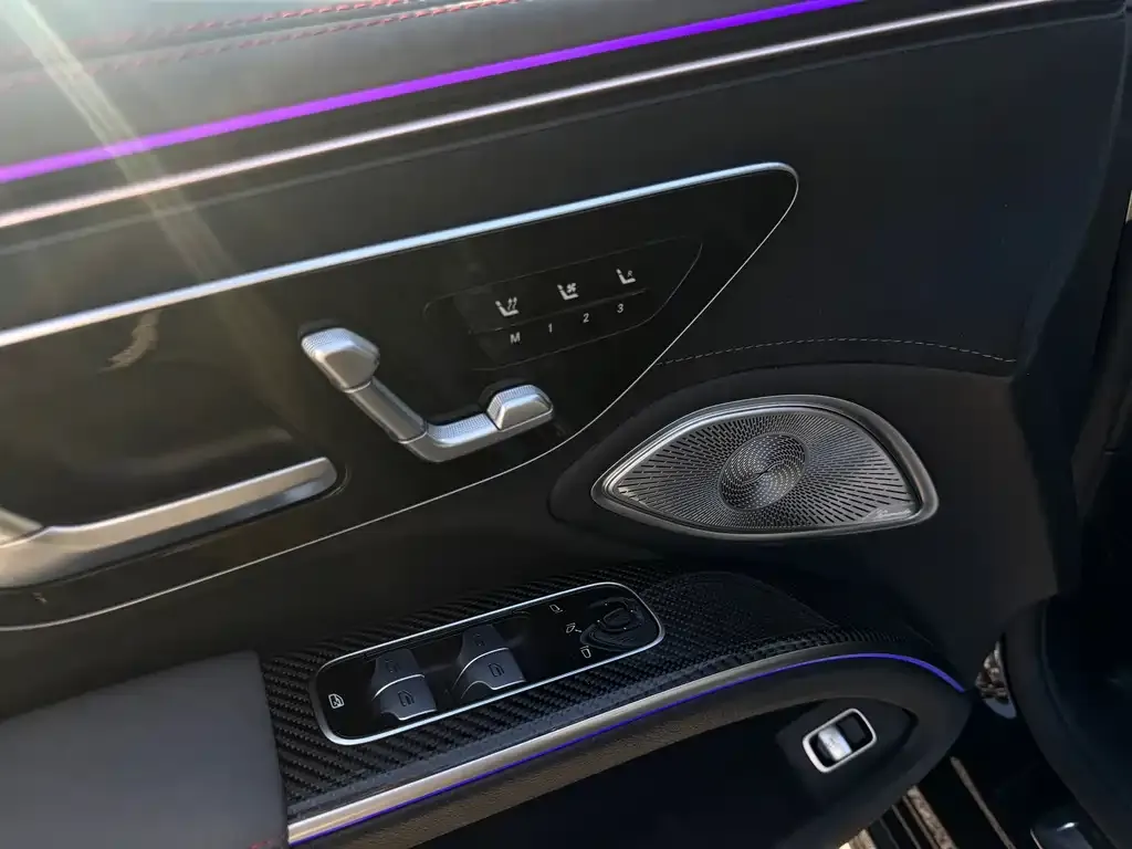 Mercedes-Benz EQS AMG — фото 3