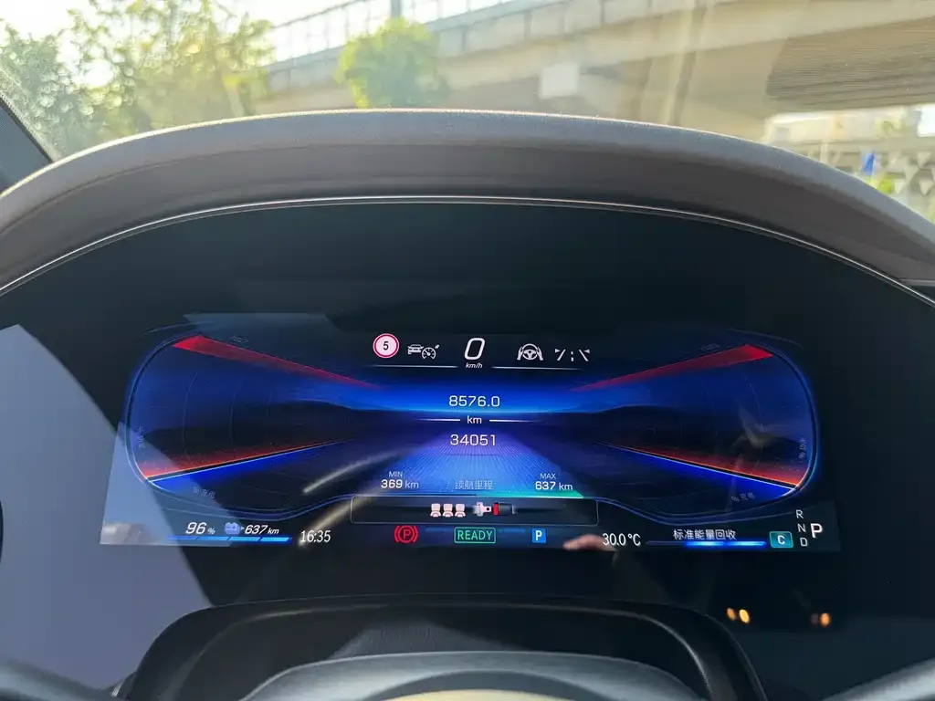 Mercedes-Benz EQS AMG — фото 2