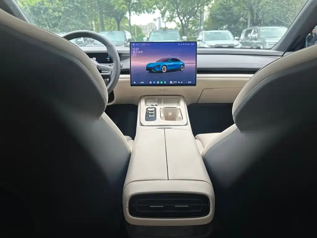 Xiaomi SU7 2024 из CN, фото 4