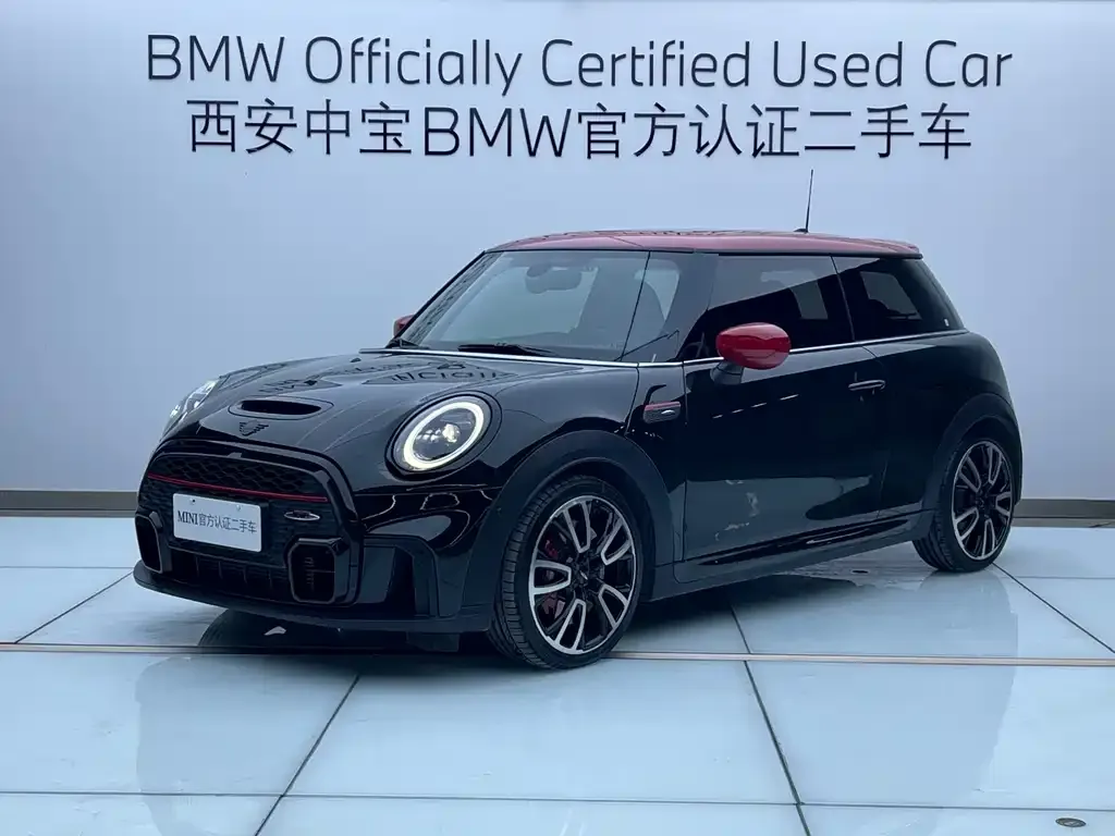 MINI JCW (John Cooper Works) — фото 1