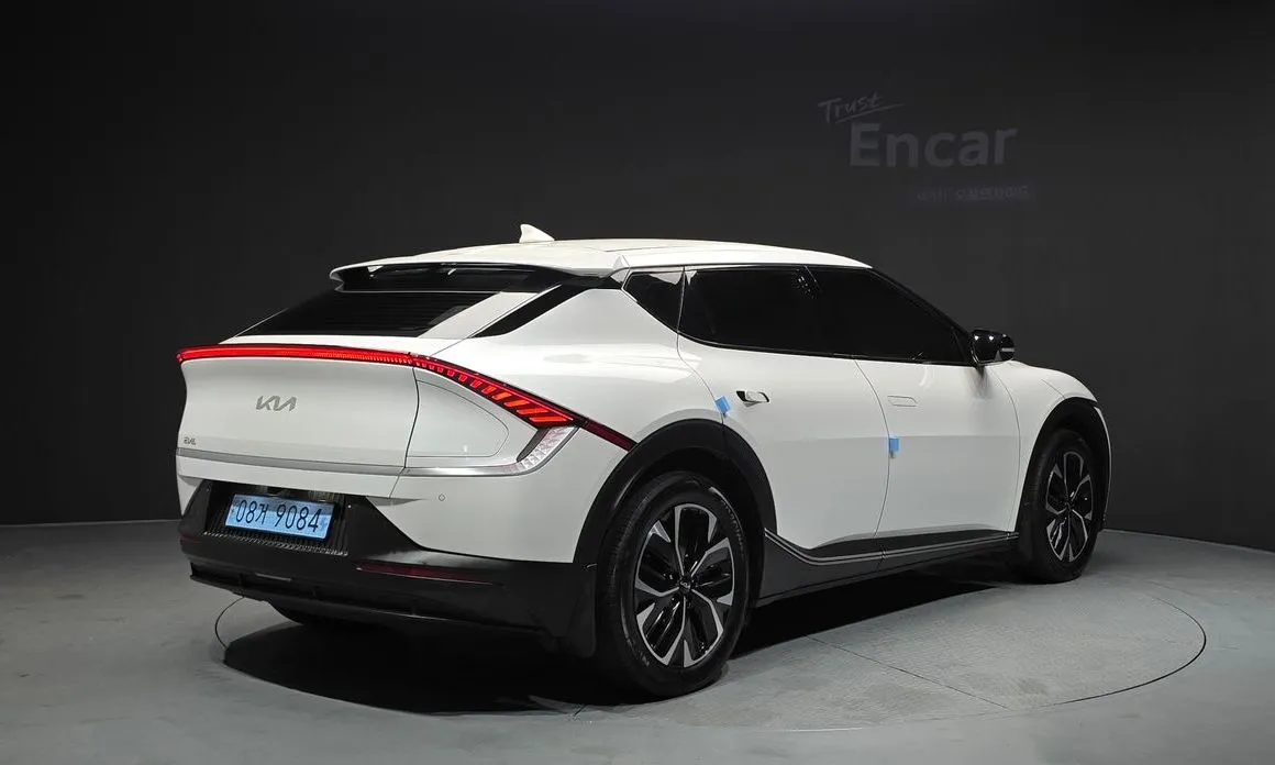 Kia EV6 — фото 7