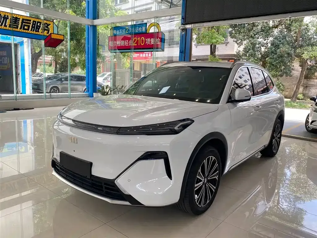 Geely Galaxy Xingjian 7 — фото 1