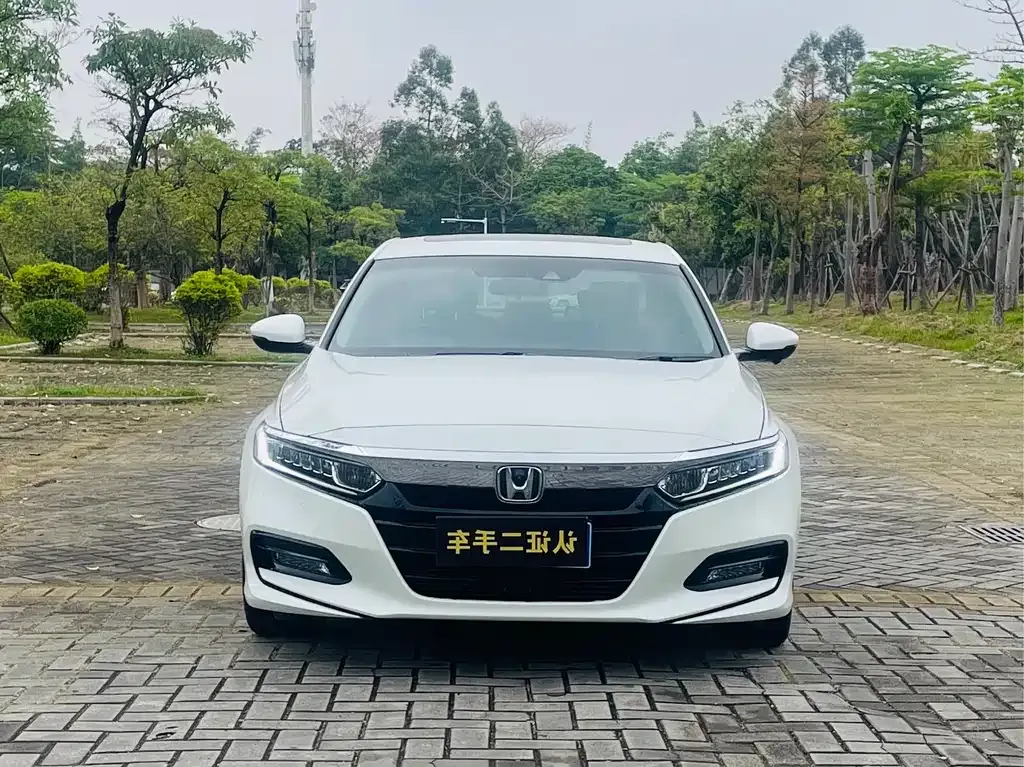 Honda Accord — фото 4